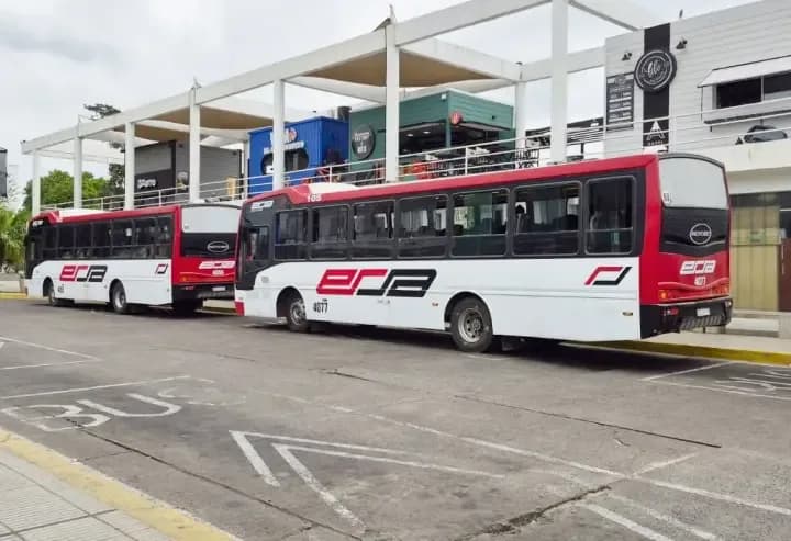 La UTA espera el 50% restante de los sueldos y amenaza con un paro