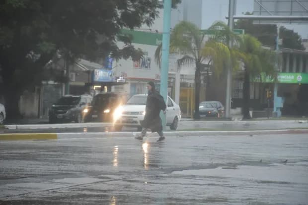 Jueves con tormentas fuertes y alerta meteorológico: el tiempo este 8 de octubre en Corrientes