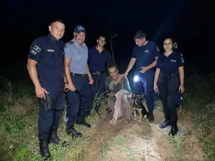 "No se apartó de su lado": hallaron a un abuelo perdido gracias a la compañía de su perro