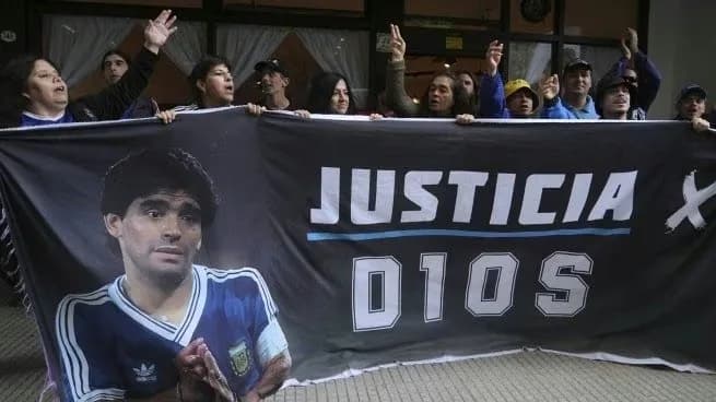 Juicio por Maradona: empiezan los alegatos finales sobre los siete acusados por homicidio