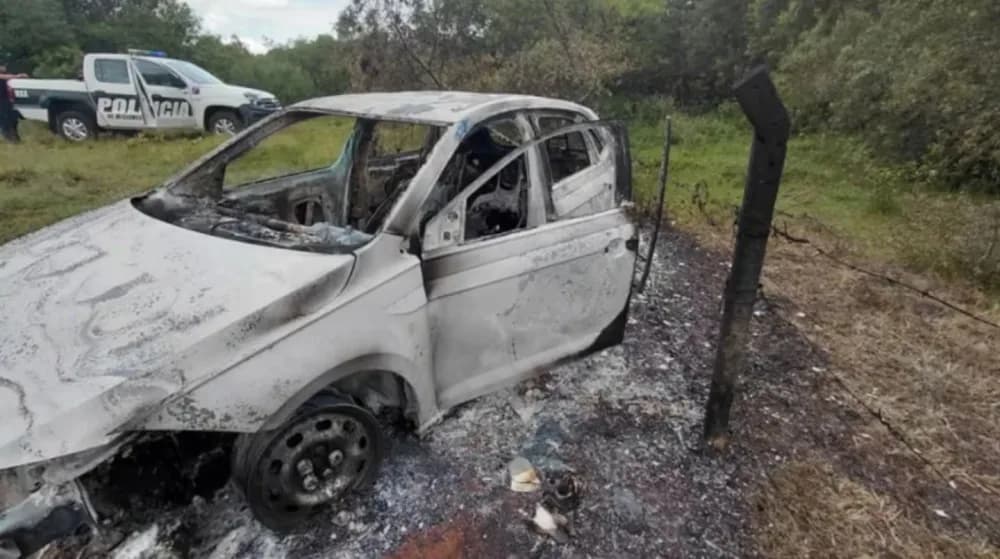 Encontraron un cuerpo calcinado dentro de un auto incendiado en Posadas