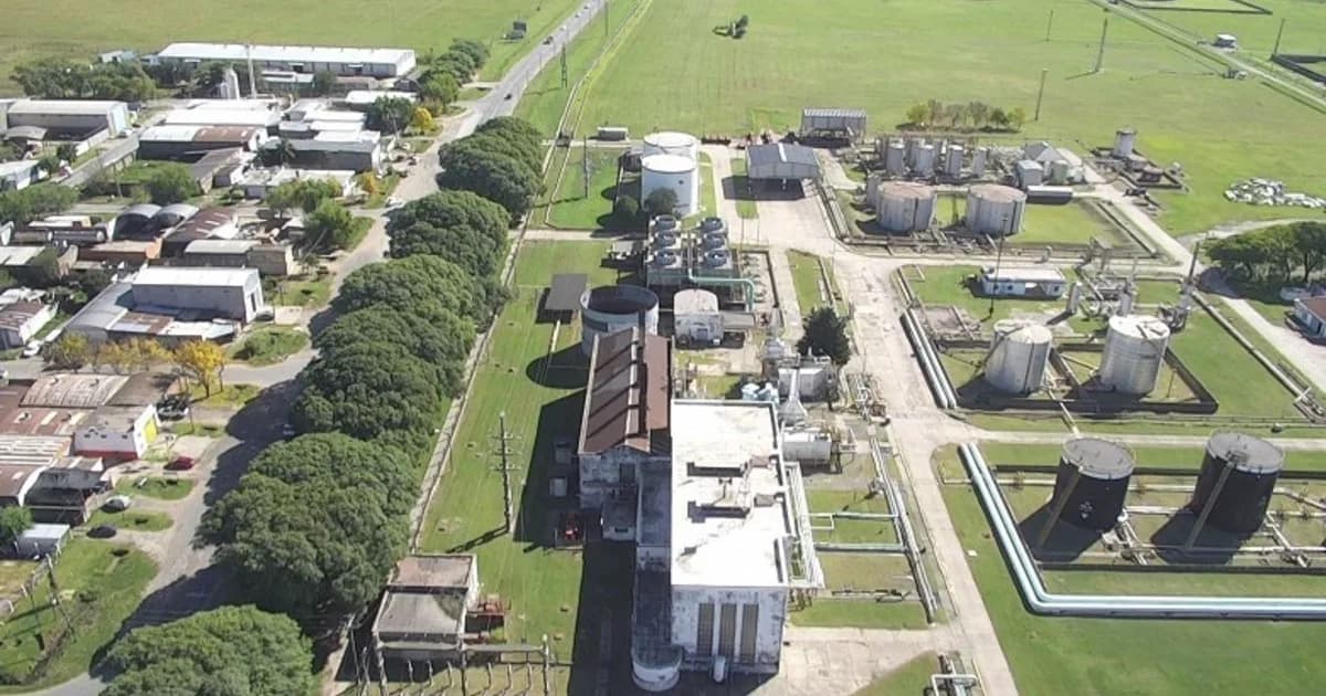 Inversión de US$ 400 millones: una sociedad conformada por YPF firmó un acuerdo de venta de biocombustible para avión a una petrolera francesa