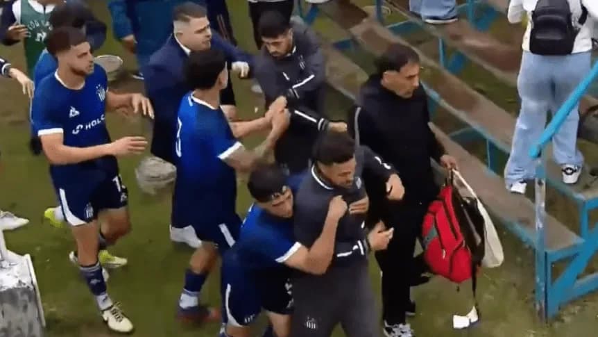 Con el Laucha Acosta metido, escandaloso final a las piñas entre las Reservas de Talleres y Atlético Tucumán - TyC Sports