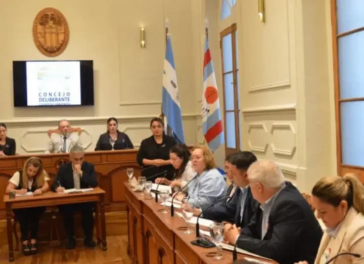 Ediles aprobaron mobiliario inclusivo en espacios públicos