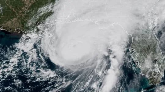 RDC: el huracán Isaías alcanzó la categoría 3 con vientos de 195 km/h y amenaza a Florida y Alabama