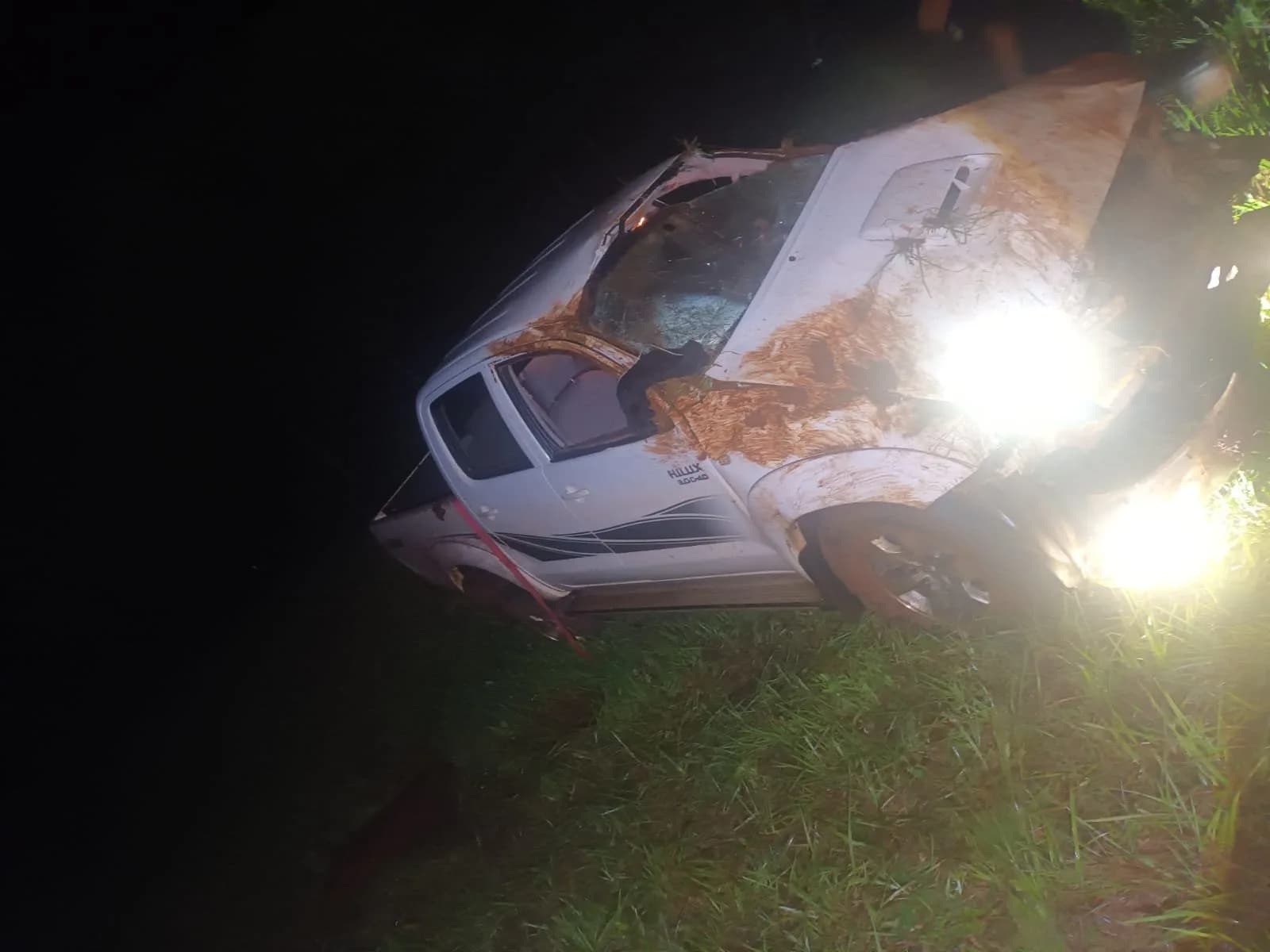 Correntino gravemente lesionado tras despistar con su camioneta en Misiones