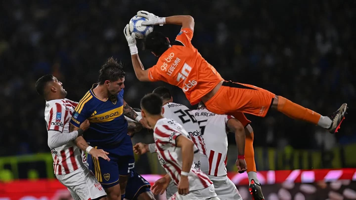 Blooper del arquero y empate de Boca: así fue el gol de Valencia - TyC Sports