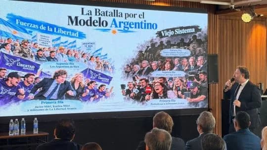 Santiago Oría expuso sobre la "batalla cultura" en el país a través de un encuentro de La Libertad Avanza en Tigre