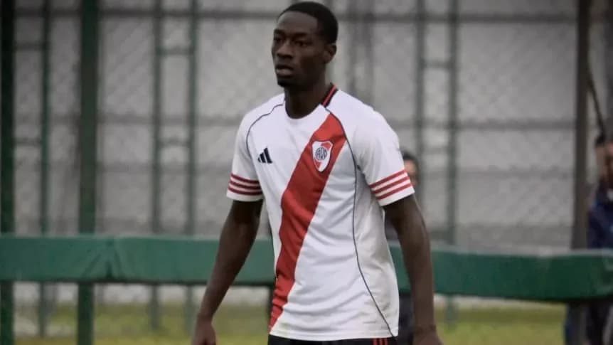 Quién es Robinho, el defensor colombiano de las Inferiores de River - TyC Sports