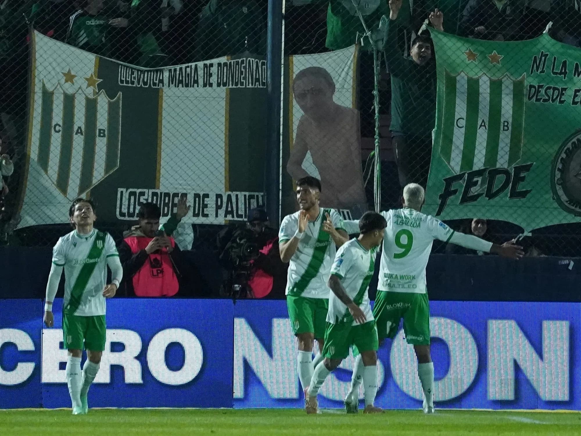 Banfield le ganó a Tigre y cortó una larga mala racha