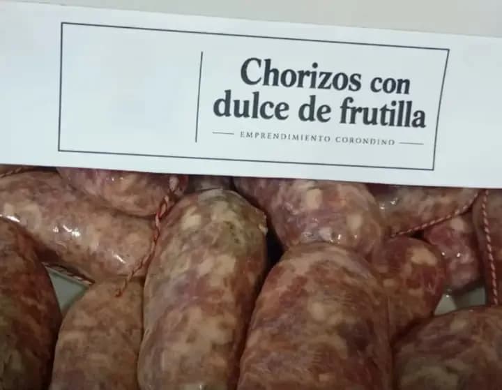 Coronda presentó chorizos con dulce de frutilla para su fiesta nacional