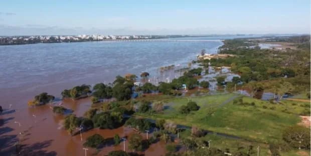 Paso de los Libres superó el nivel de alerta y hay familias evacuadas