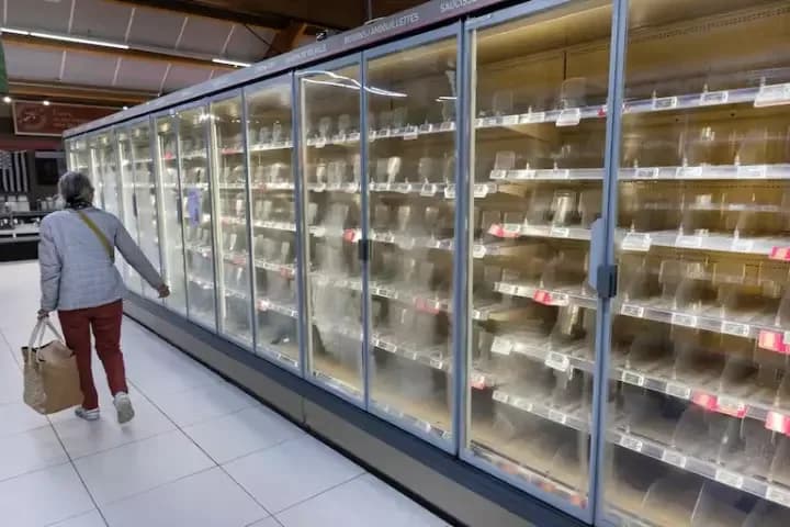 Hackearon heladeras de cientos de supermercados en Francia