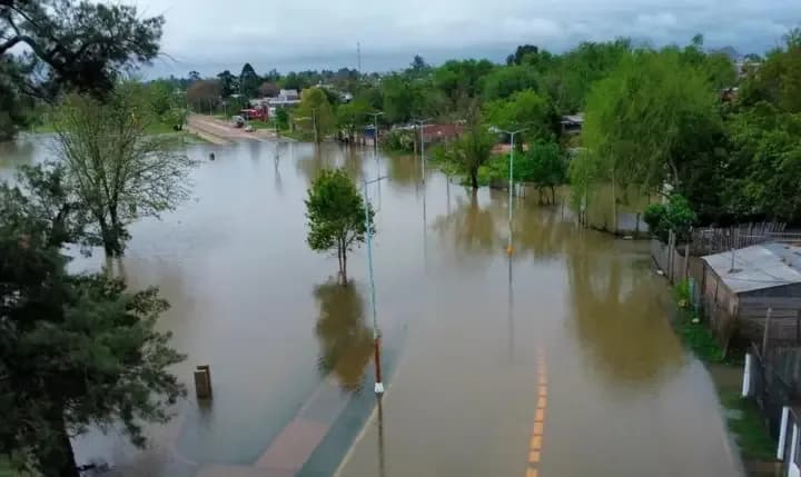 Alerta por El Niño: la creciente avanza en Corrientes y afecta a más de 400 personas