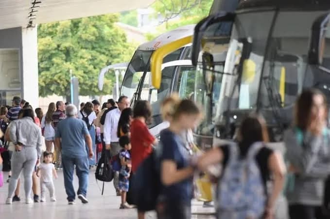 Fin de semana largo: 1,5 millones de personas se movilizaron por el país