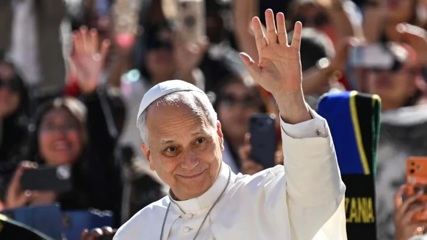 El Vaticano informó que el papa León XIV fue operado con éxito del nódulo en un pulmón