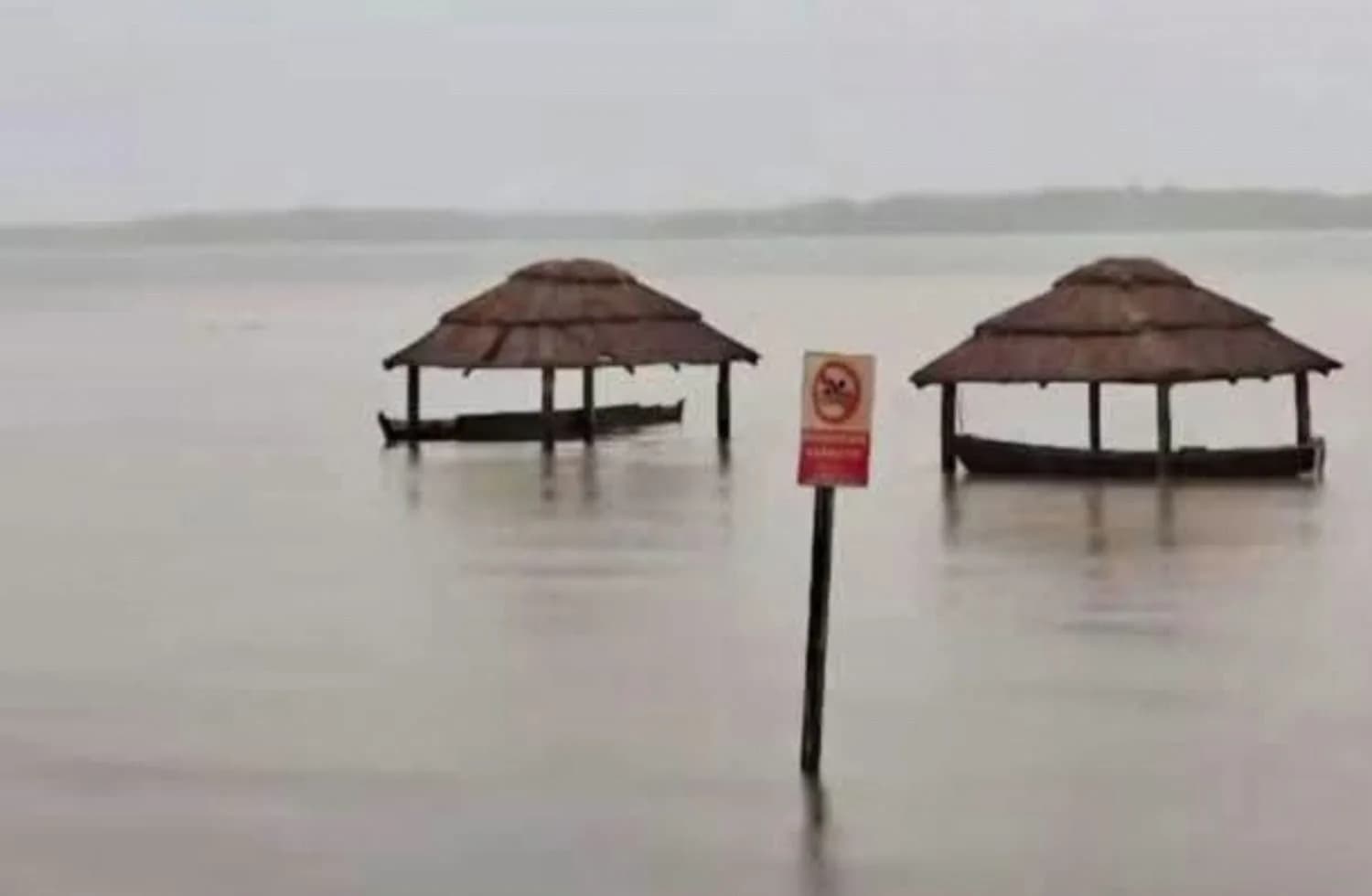 El río Paraná superó el nivel de evacuación en Ituzaingó