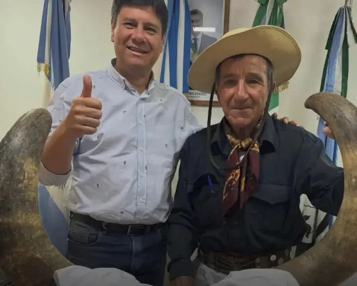 "Mingo" Martínez ganó el premio a la Mejor Guampa Natural: fue recibido en Quitilipi