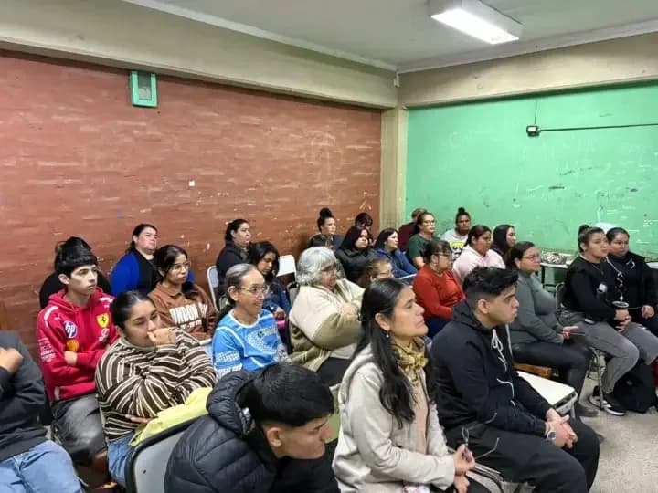 Capital: Desarrollo Social entregó el Carnet Único Provincial del Emprendedor