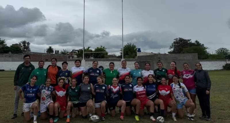 Las chicas de la URNE se preparan hacia un desafío