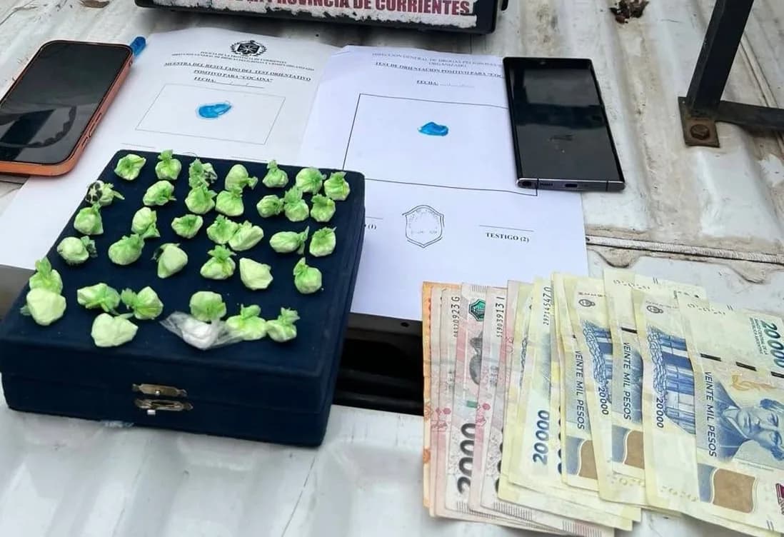 Motociclista fue atrapado en Corrientes con 35 envoltorios de cocaína