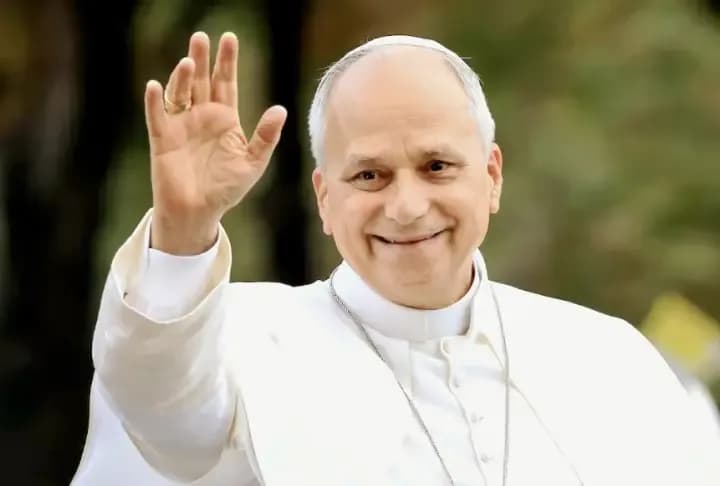 El Papa evoluciona bien tras la cirugía