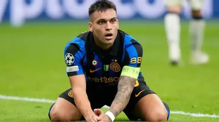 Lautaro Martínez sufrió una lesión muscular y preocupa en la Selección argentinaa