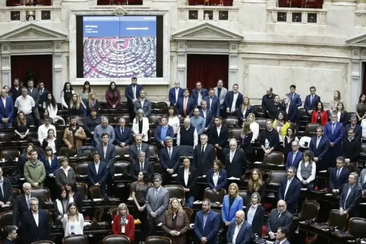 Diputados: la oposición no logró quórum para rechazar el DNU 70