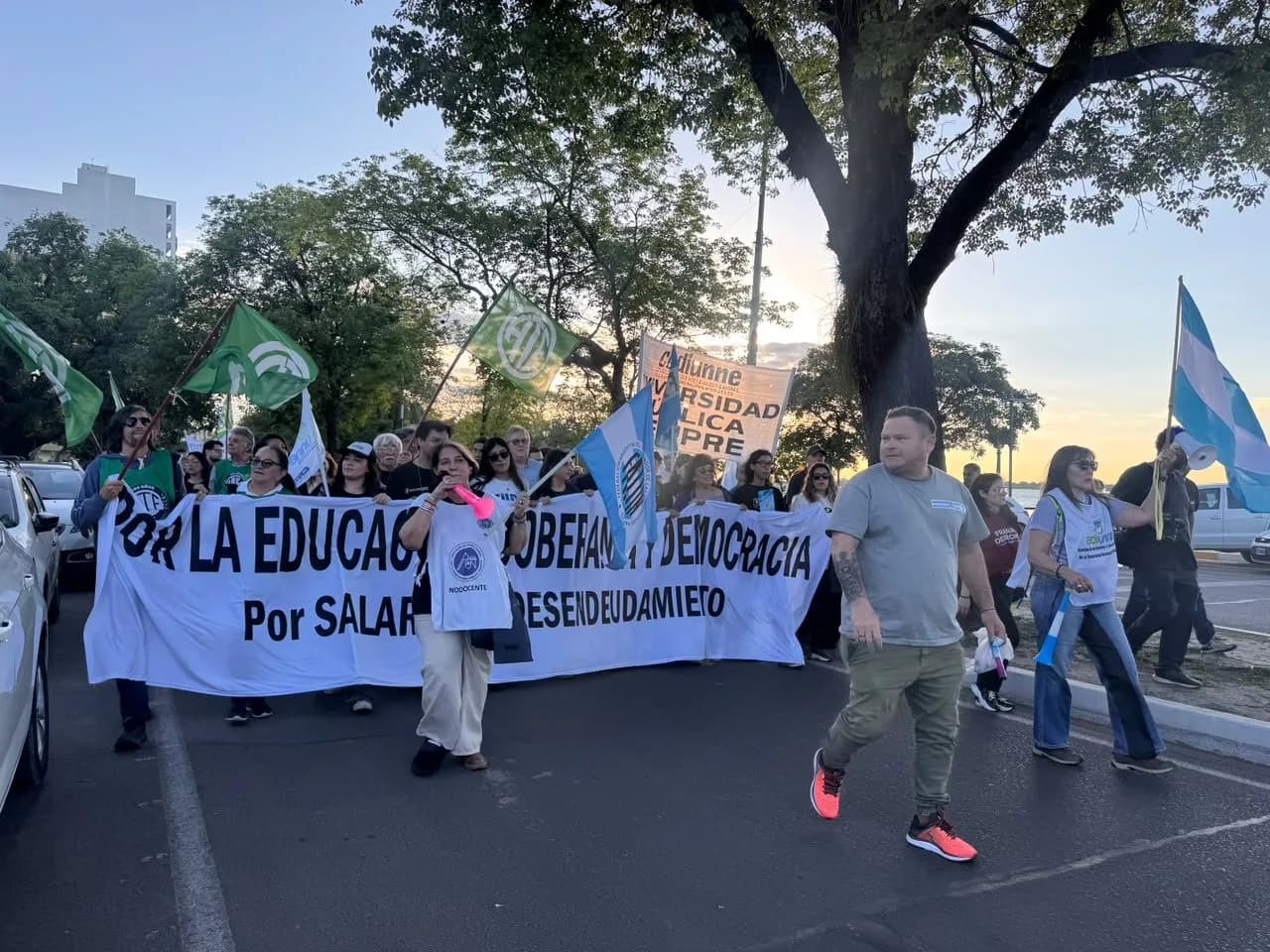 Marcha universitaria: el rector de la UNNE analizó la situacion judicial y financiera