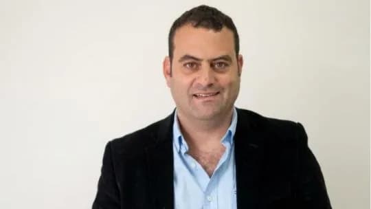 El juez que impuso multas al gobierno por incumplir el financiamiento universitario, frenó la reforma laboral que afectaba a abogados
