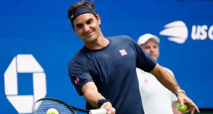 Roger Federer vuelve a jugar