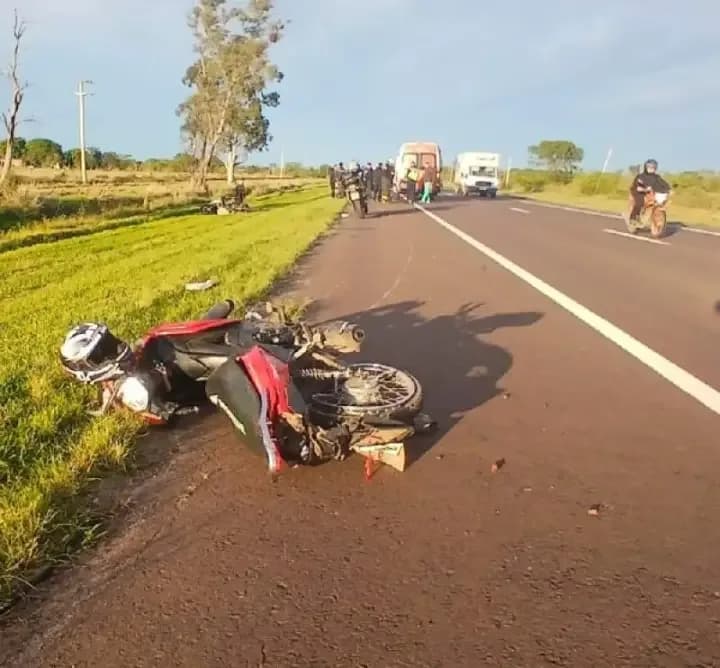 Heridos en un choque de motos sobre la Ruta Nacional 12