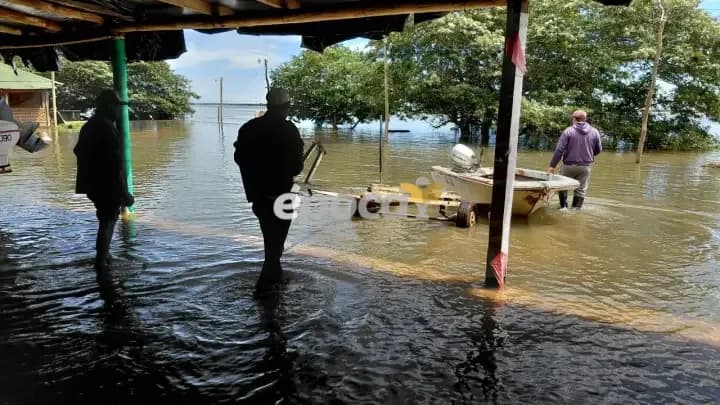 Creciente: hay alrededor de 140 evacuados y Corrientes podría acercarse a los 7 metros