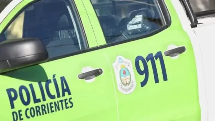 Un motociclista murió tras chocar contra una camioneta en San Cosme