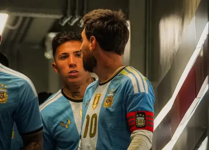 Enzo Fernández sobre el retiro de Messi: "No va a existir otro"