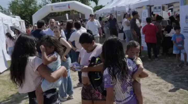 Corrientes Cerca desembarca en el barrio Irupé con atención médica