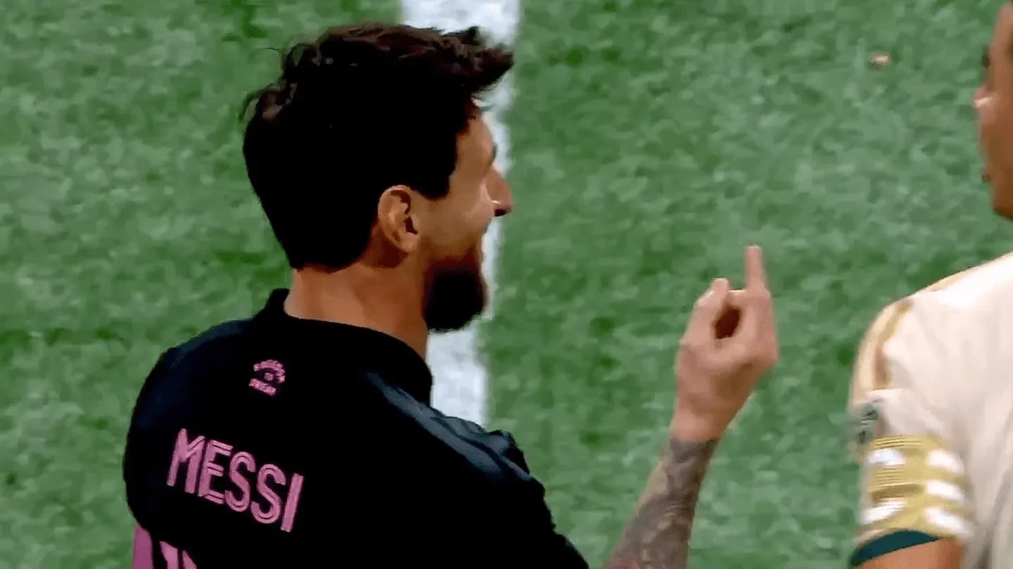 Messi, picante con Junior Alonso tras su gol: "Todavía estás girando" - TyC Sports