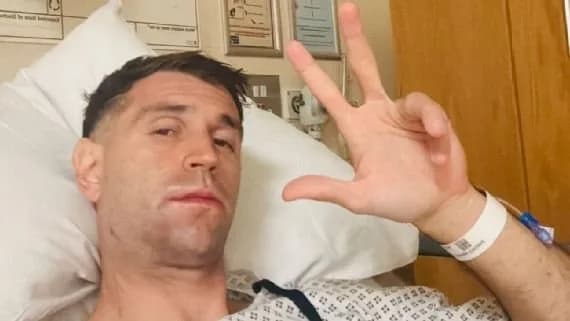 El Dibu Martínez llevó calma luego de ser operado por una lesión en la mandíbula