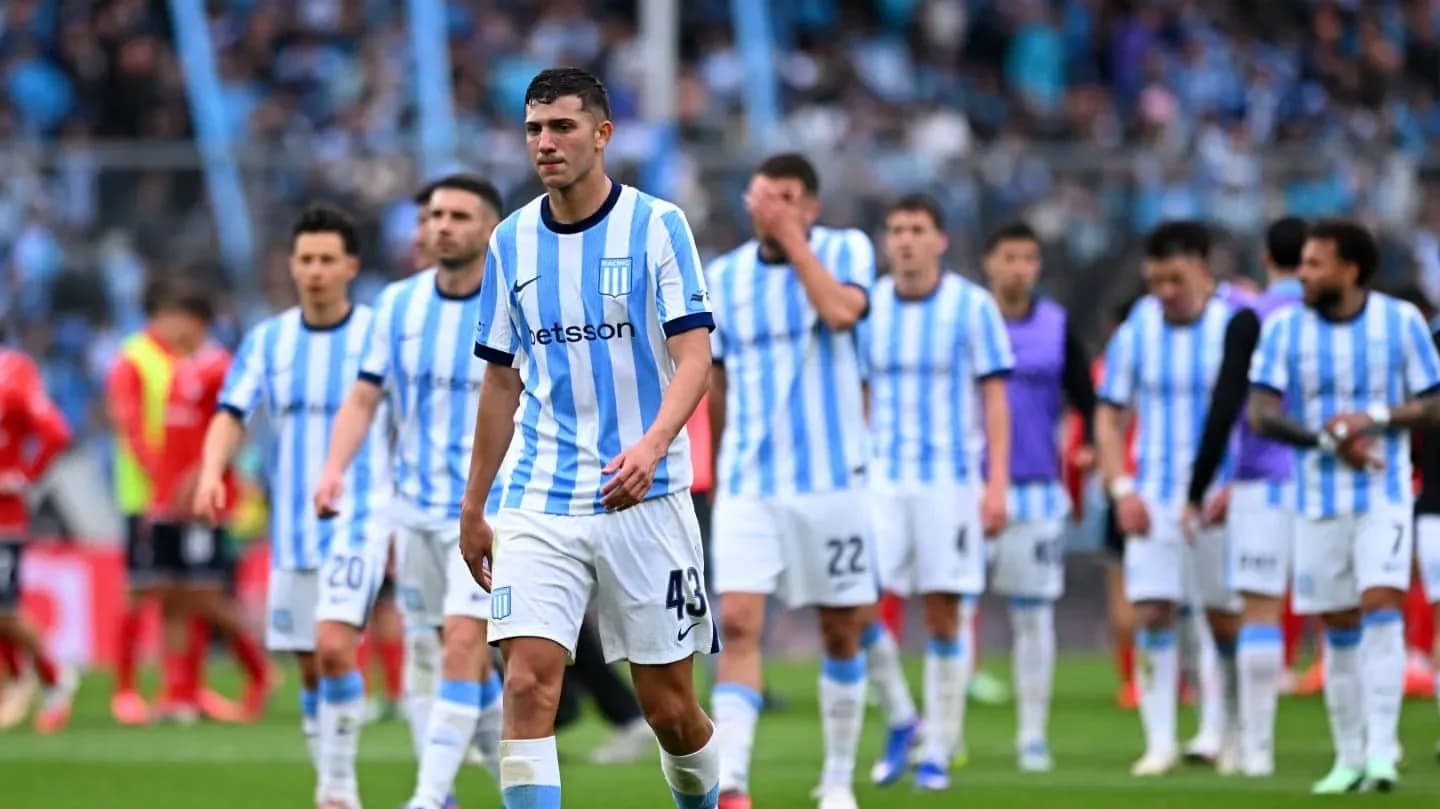 "Que se vayan todos", "Milito, hijo de p..." y más: la gente de Racing explotó tras el empate con Independiente - TyC Sports