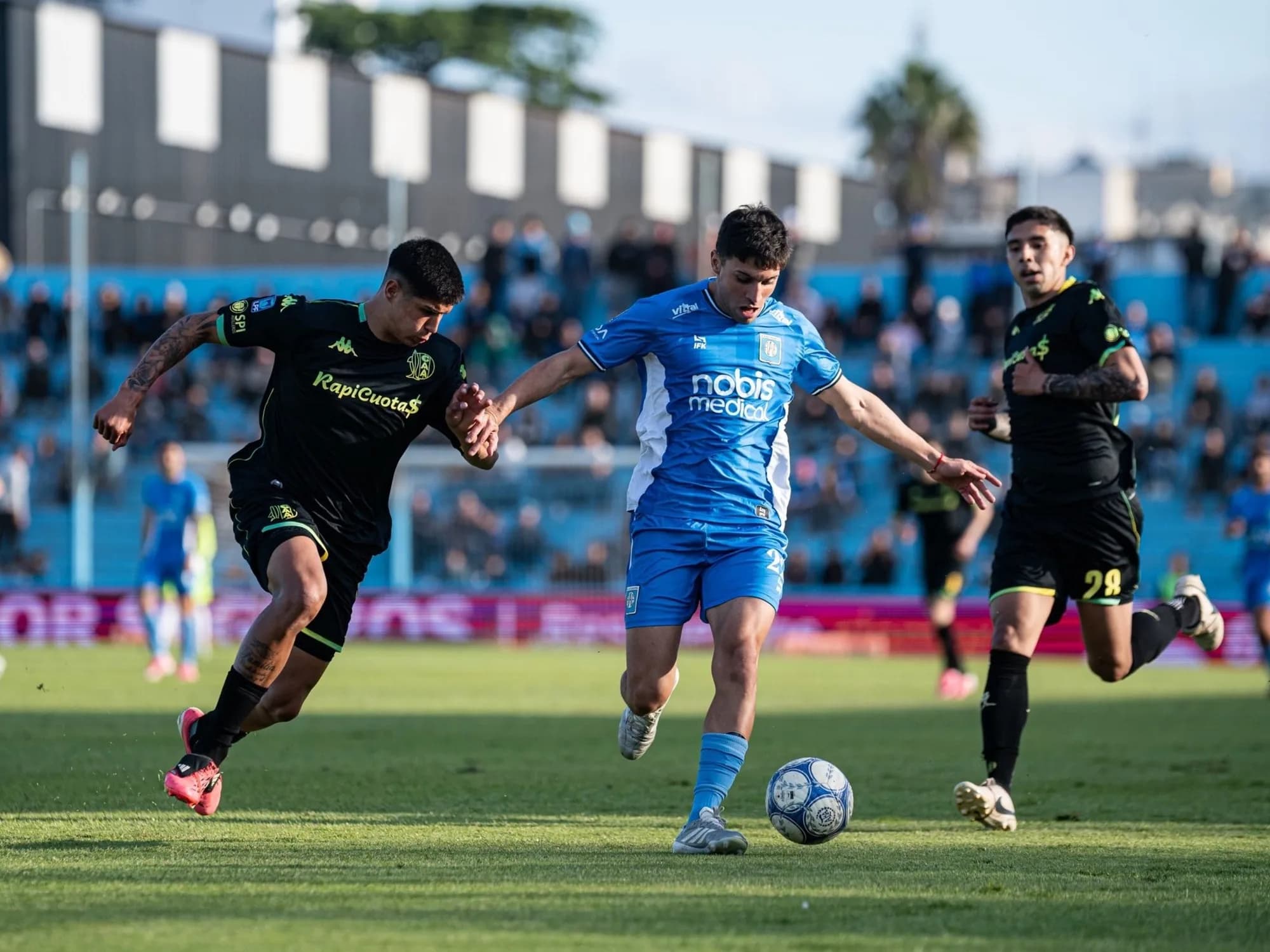 Estudiantes de Río Cuarto venció a Aldosivi y lo dejó al borde del descenso