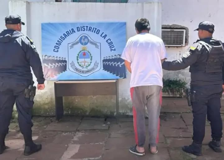 Gresca fuera de boliche terminó con dos apuñalados y un detenido