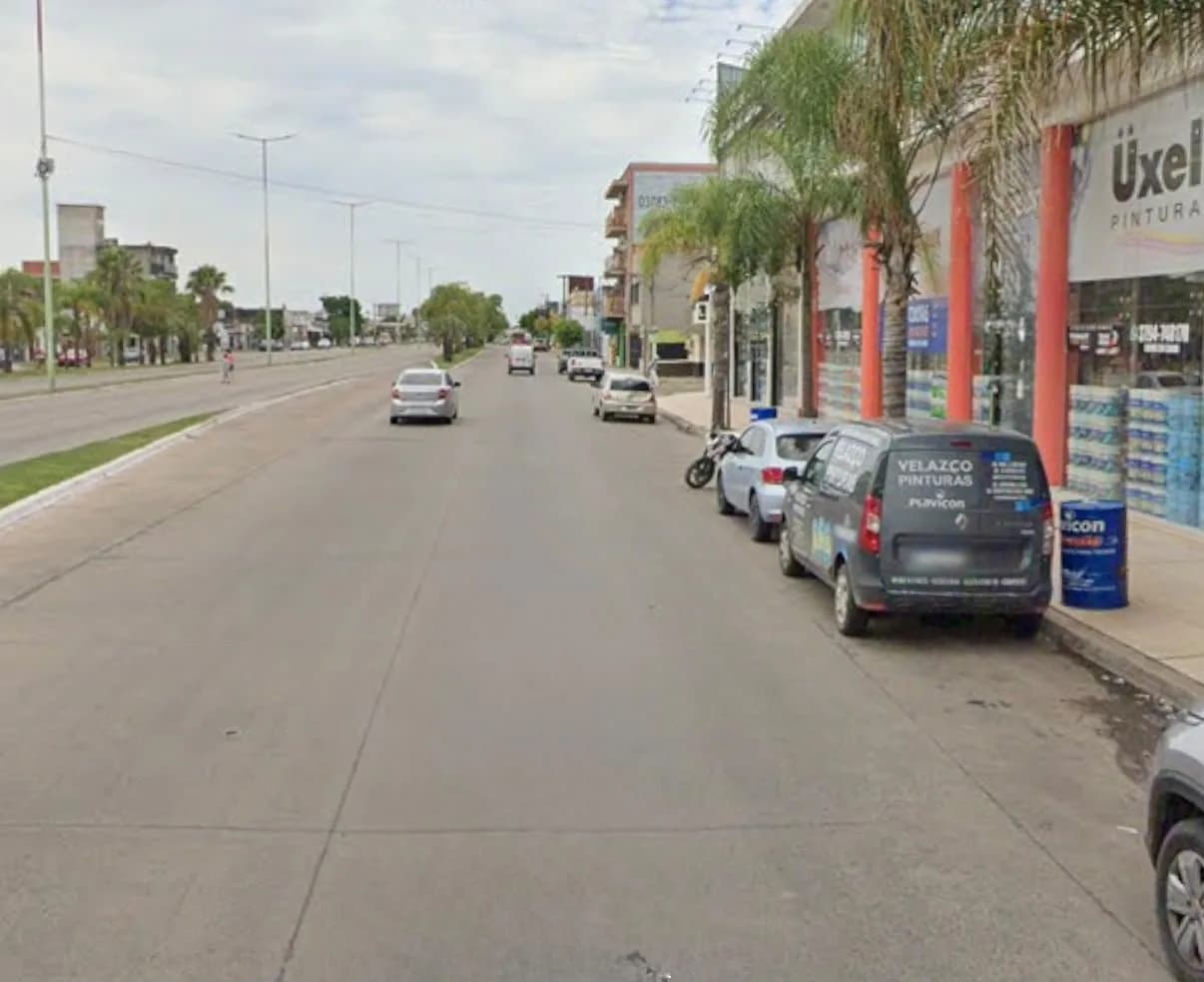 Corrientes: murió un joven tras perder el control de su moto y chocar contra una palmera