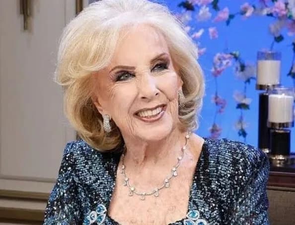 Mirtha Legrand reapareció tras su internación y compartió una tierna foto familiar