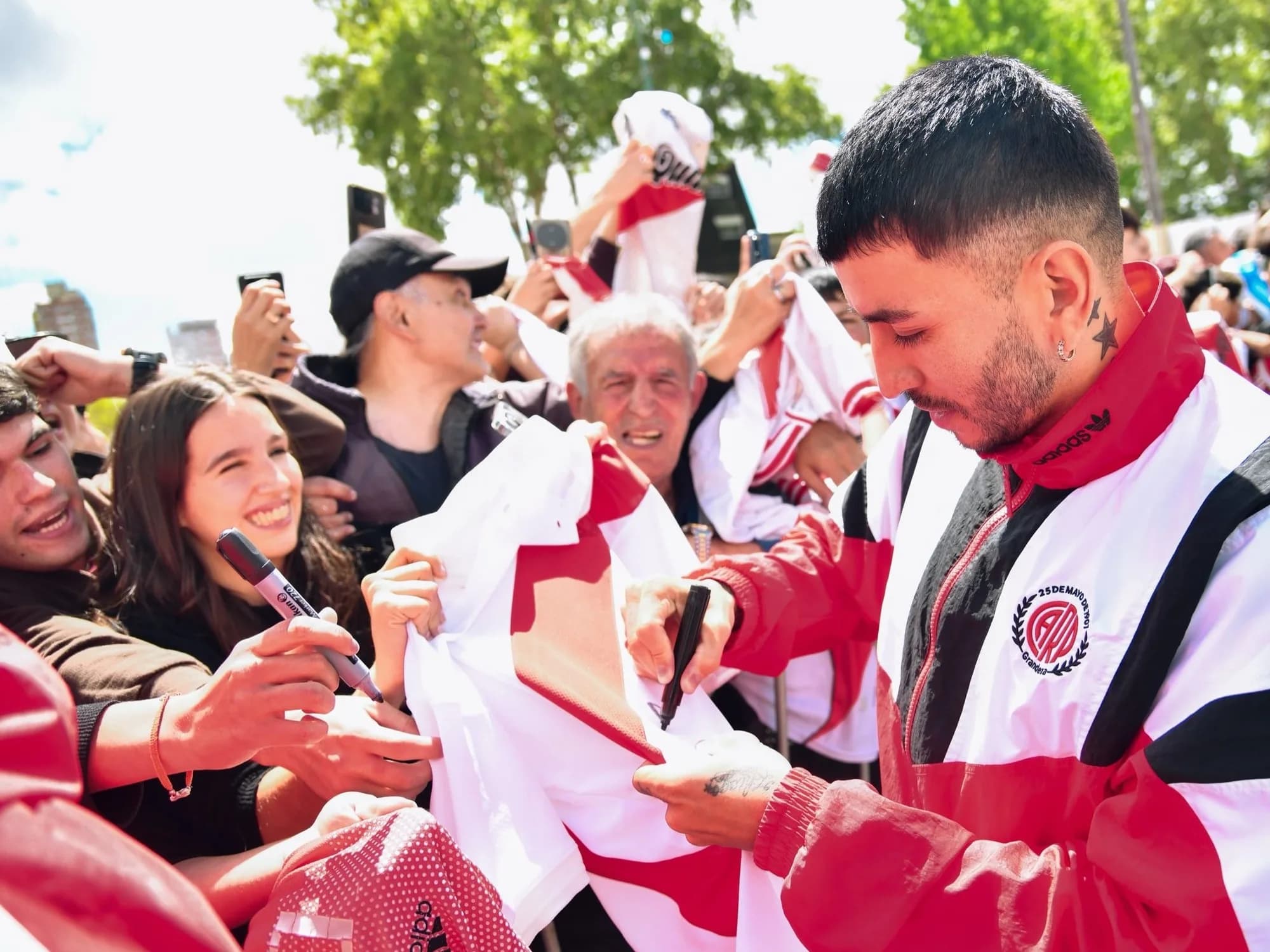 El Ángel que ilusiona a River: los secretos detrás de la figura de Correa