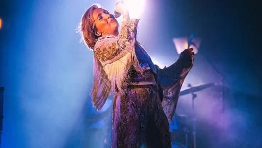 De sus inicios tímidos al debut en Buenos Aires: Paula Mattheus y el viaje emocional de un pop-rock sin filtros