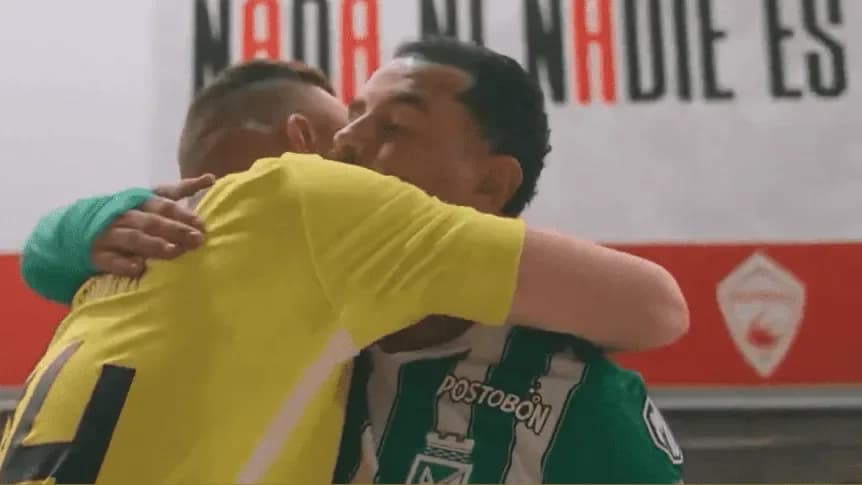 El gesto de Cardona con Armani en Atlético Nacional - TyC Sports