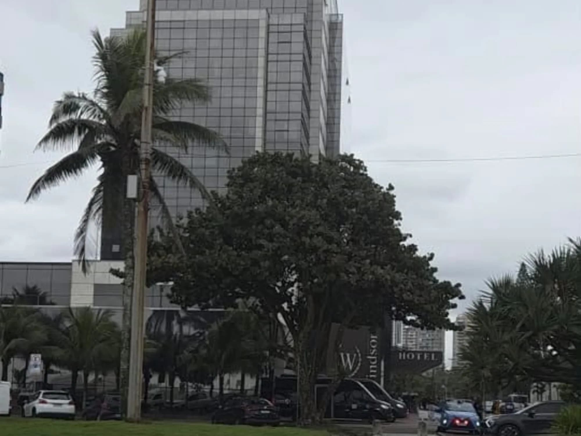 Cómo se vivió en el hotel de Boca la explosión de bombas de estruendo de los hinchas de Vasco