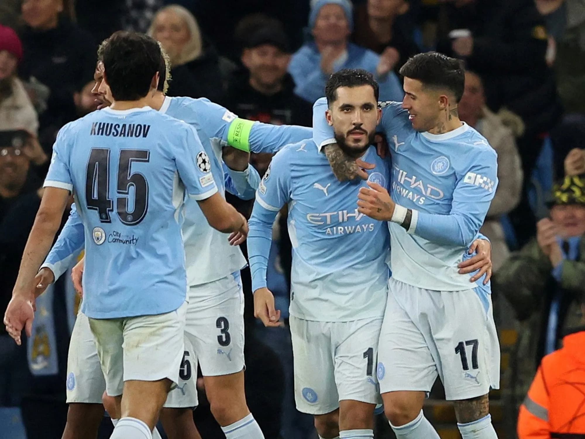El Manchester City de Enzo Fernández brilló en la Champions y le clavó cinco al AEK Atenas