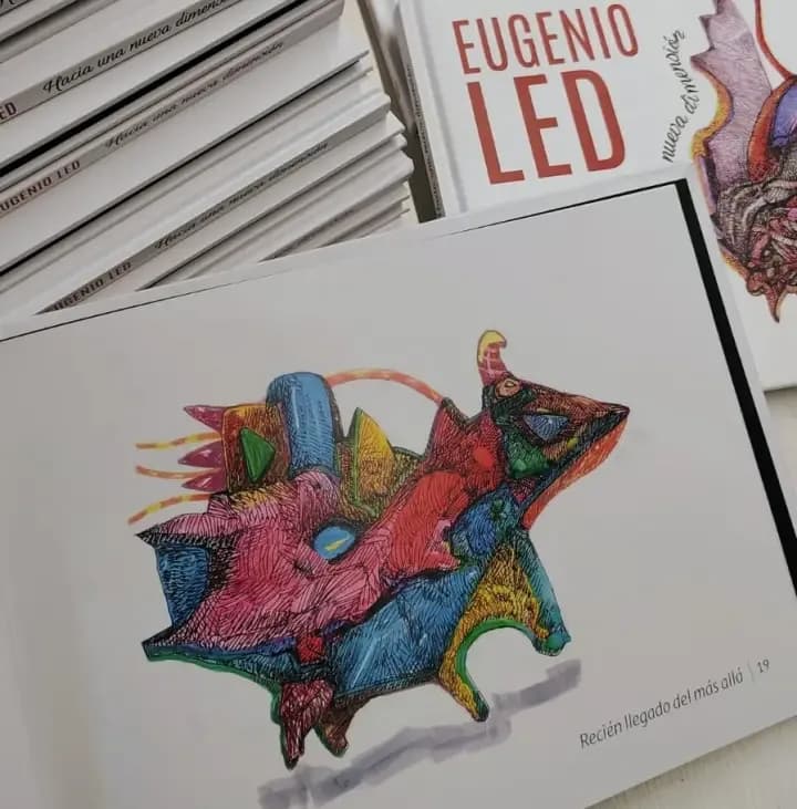 Eugenio Led presenta un libro de artista que abre las puertas a otros mundos