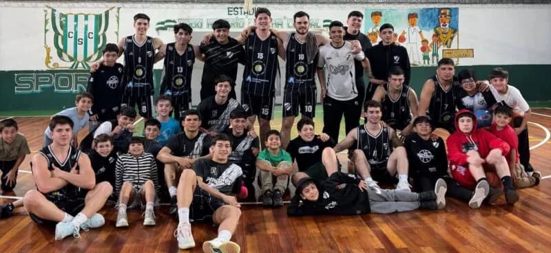 Sportivo ante Pingüinos, duelo clave que abre la fecha del Oficial capitalino